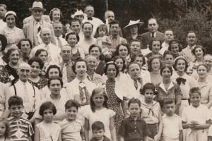 Fourth Annual Broida Family Reunion, July 11, 1937. Youngstown, Ohio. #9C