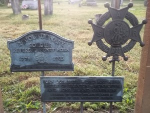 Henry Horn- Gravesite Military Markers. With thanks to Amanda Smith on Find A Grave, 8/22/2011.
