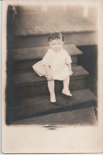 Victor Elmer Sigler - Born -Sept. 29, 1920, son of Curtis Victor Sigler and Hazel Marie Whitener Sigler. (Click to enlarge.)