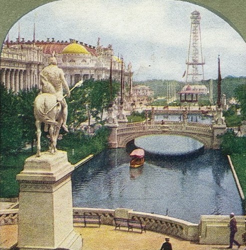 1904 Louisiana Purchase Exposition East Lagoon. Via Wikimedia, public domain.
