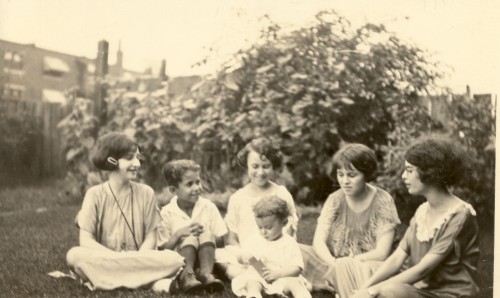 The Green Family Grandchildren, circa 1925. Likely taken in St. Louis, Missouri. From left: Gertrude Broida, Preston Green, Helen D. "Sis" Ledwidge with Harold Green in front, and Sarah Jane Ledwidge.