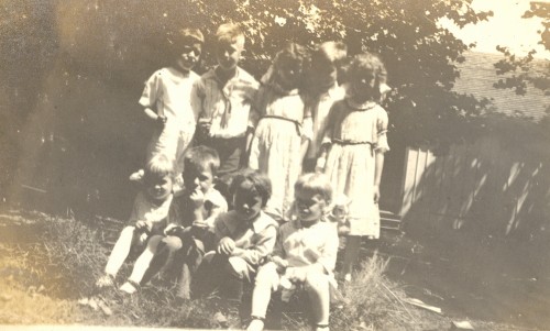July 4th, 1916 Picnic with the Helblings, Diels, Klohrs, and Sennewalds. 