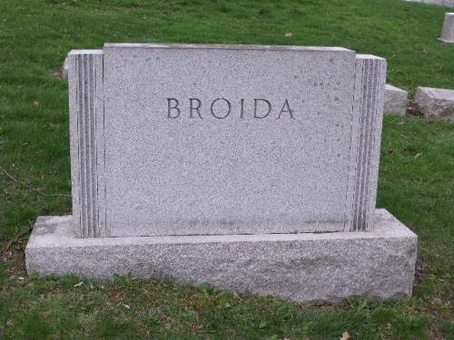 Broida marker in West View cemetery, Pittsburgh, Pennsylvania, Section B, Lot 55. Image courtesy of a FAG volunteer and posted with permission.