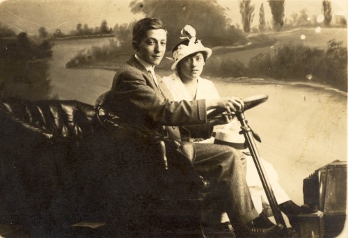 Morris and Rose Broida at Expo Park, Pennsylvania. Likely taken about 19 Aug 1915.