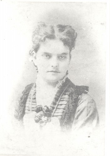 Anna Missouri Springsteen as a young woman, possibly circa 1873? (age 18, when she married?)
